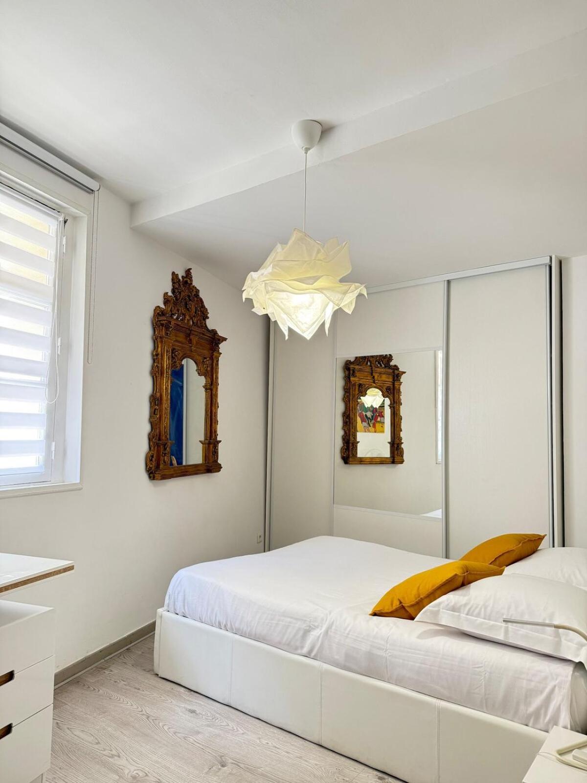 Le Favorin 1 Apartment Arles Luaran gambar