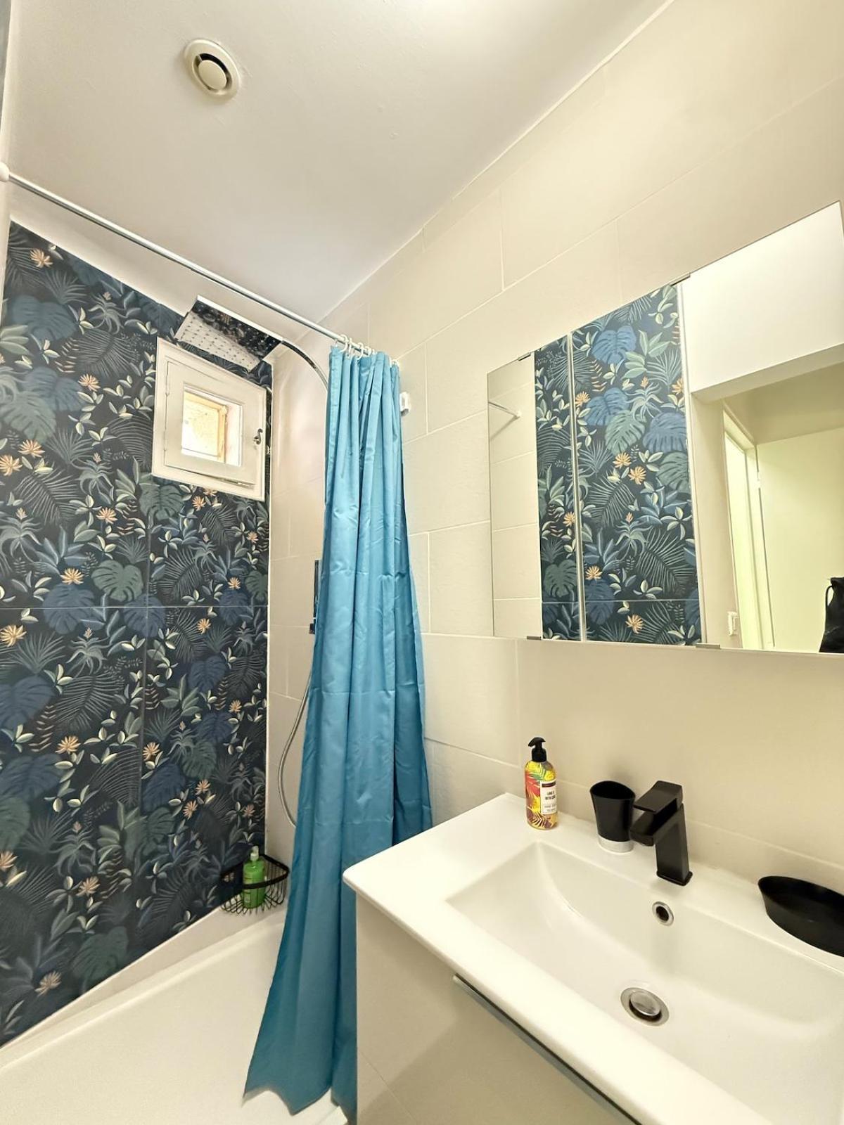Le Favorin 1 Apartment Arles Luaran gambar